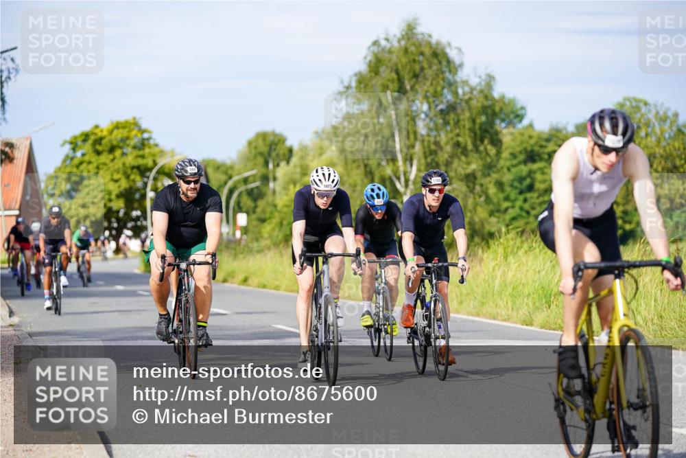 31.08.2025 - Elbe Triathlon Hamburg Michael Burmester http://msf.ph/oto/8675600 31.08.2025 10:20:47 Radfahren 419, 564, 588, 749, 947, 968, 1012, 1023, 1045, 1078, 1100 meine-sportfotos.de