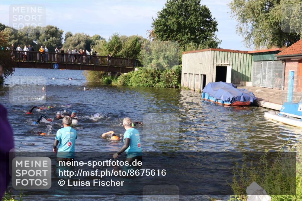 31.08.2025 - Elbe Triathlon Hamburg Luisa Fischer http://msf.ph/oto/8675616 31.08.2025 08:58:37 Schwimmen 395, 426, 464 meine-sportfotos.de