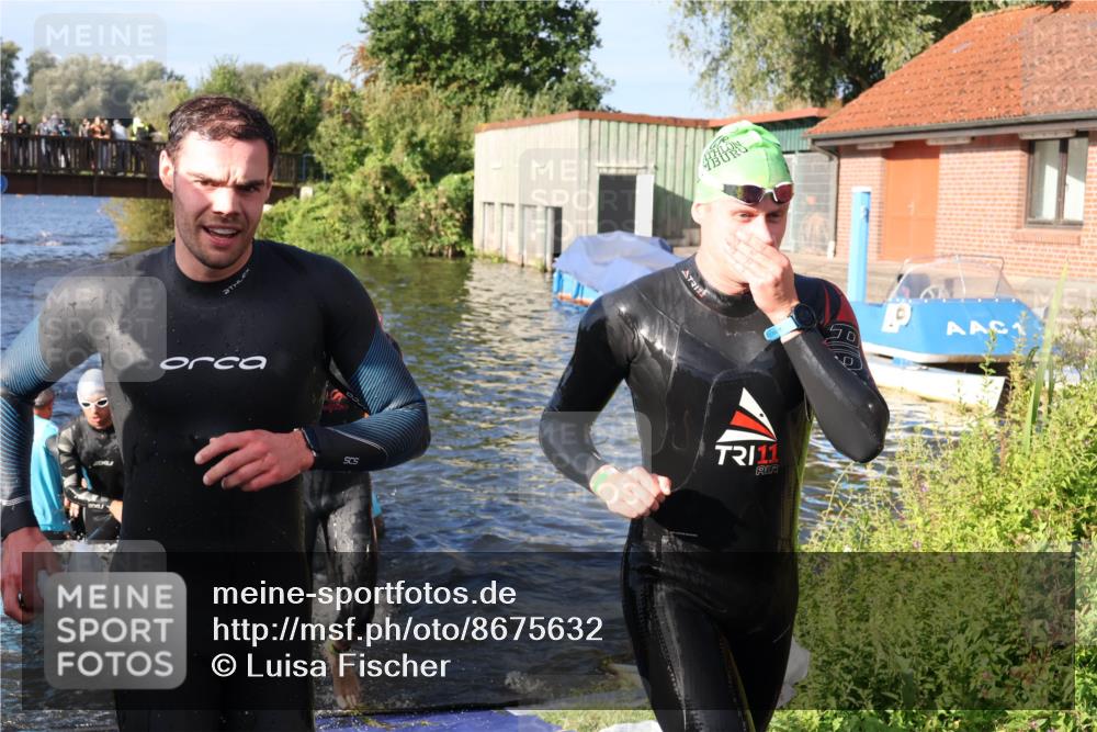 31.08.2025 - Elbe Triathlon Hamburg Luisa Fischer http://msf.ph/oto/8675632 31.08.2025 08:58:51 Schwimmen 386, 425, 429, 435, 436, 470, 512, 523, 529, 553 meine-sportfotos.de
