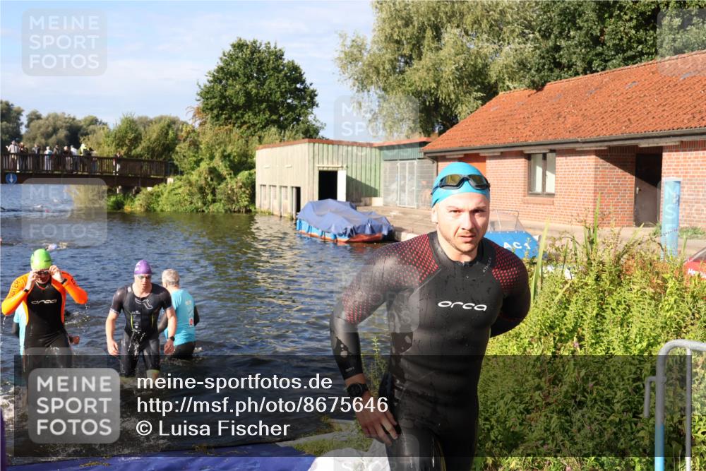 31.08.2025 - Elbe Triathlon Hamburg Luisa Fischer http://msf.ph/oto/8675646 31.08.2025 08:58:56 Schwimmen 386, 429, 435, 470, 512, 523, 548 meine-sportfotos.de