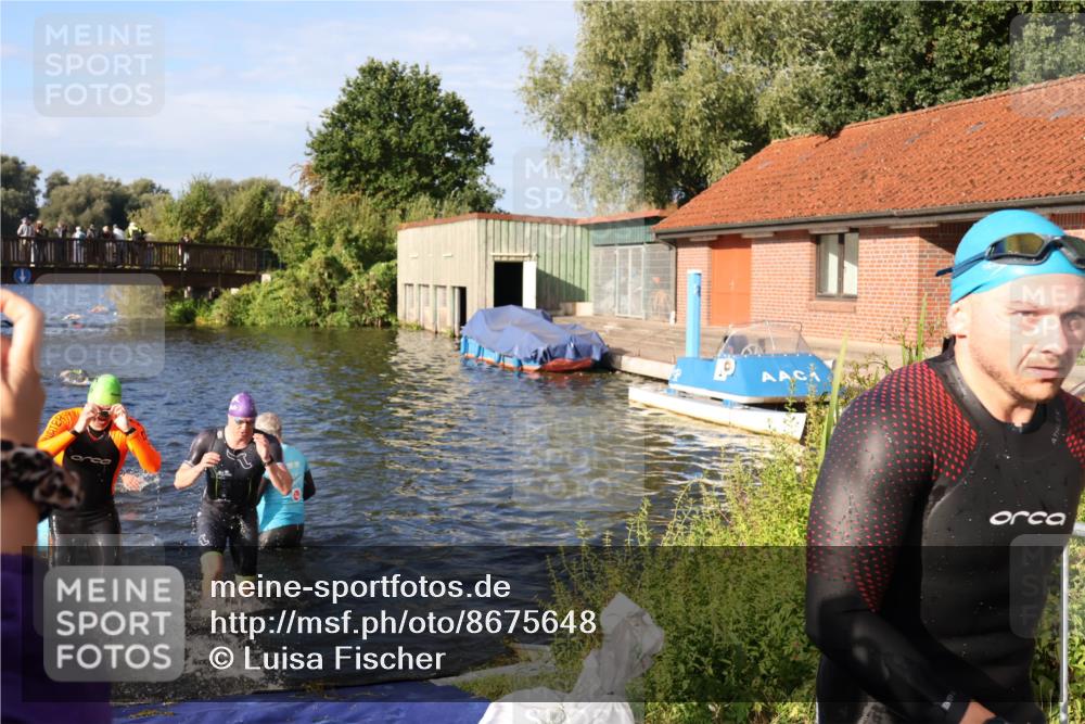 31.08.2025 - Elbe Triathlon Hamburg Luisa Fischer http://msf.ph/oto/8675648 31.08.2025 08:58:56 Schwimmen 386, 429, 435, 470, 512, 523, 548 meine-sportfotos.de