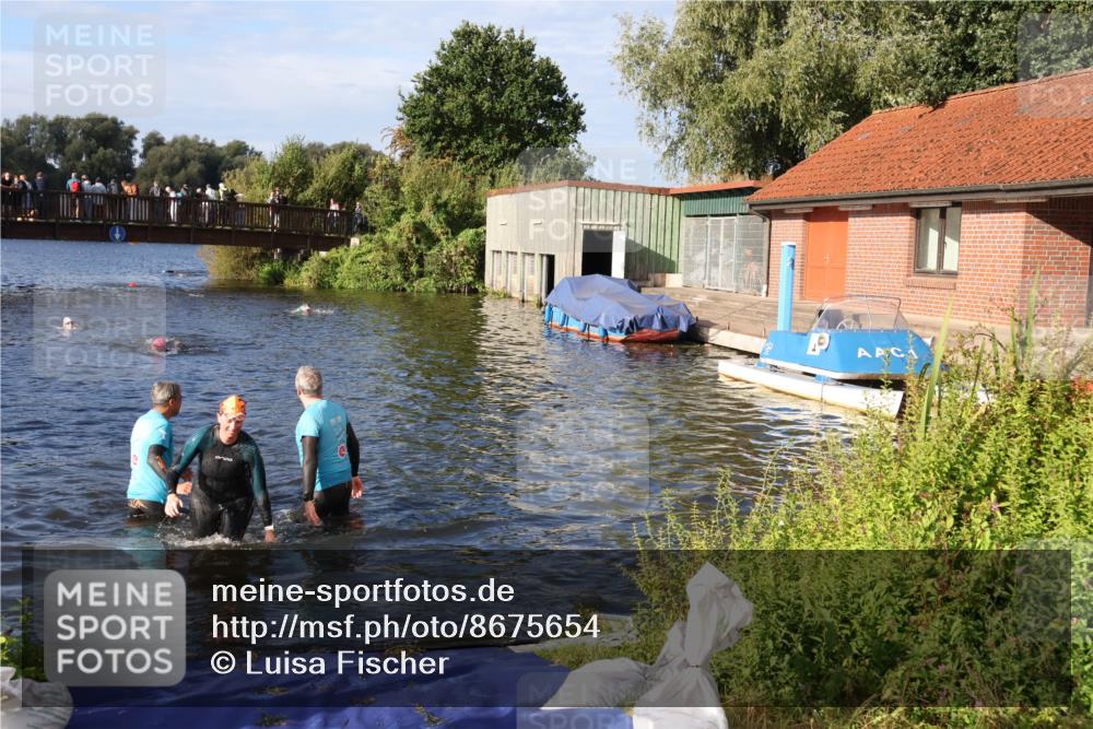 31.08.2025 - Elbe Triathlon Hamburg Luisa Fischer http://msf.ph/oto/8675654 31.08.2025 08:59:27 Schwimmen 322 meine-sportfotos.de