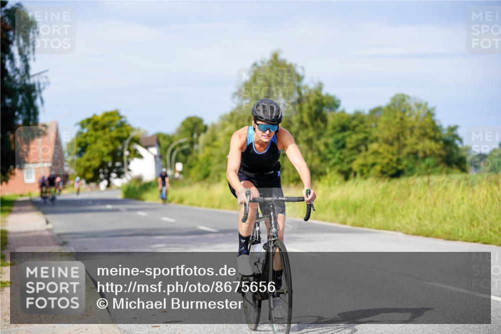 31.08.2025 - Elbe Triathlon Hamburg Michael Burmester http://msf.ph/oto/8675656 31.08.2025 10:20:56 Radfahren 419, 880, 931 meine-sportfotos.de