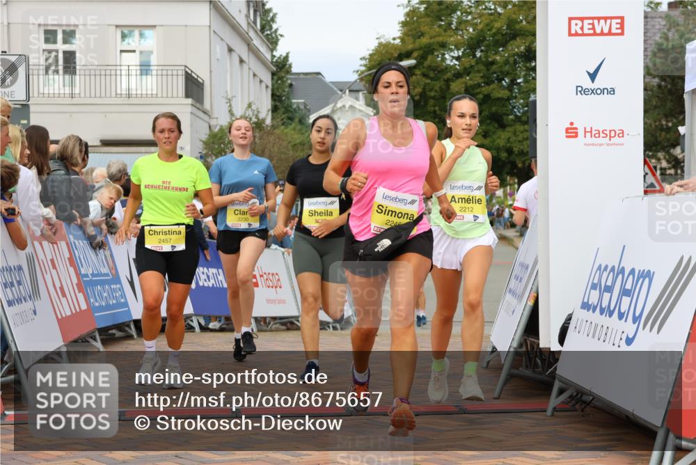 31.08.2025 - 21. Blankeneser Heldenlauf Strokosch-Dieckow http://msf.ph/oto/8675657 31.08.2025 10:29:03 Ziel 2246, 2035, 2457, 2212, 2230, 2381 meine-sportfotos.de