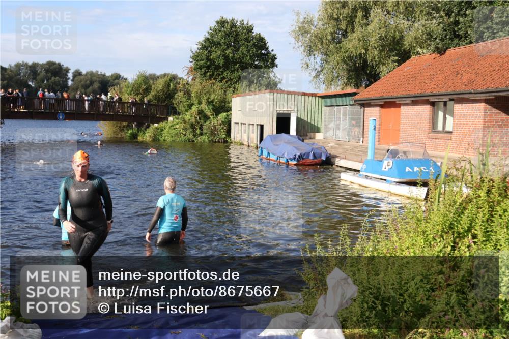 31.08.2025 - Elbe Triathlon Hamburg Luisa Fischer http://msf.ph/oto/8675667 31.08.2025 08:59:29 Schwimmen 322 meine-sportfotos.de