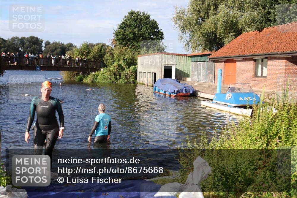 31.08.2025 - Elbe Triathlon Hamburg Luisa Fischer http://msf.ph/oto/8675668 31.08.2025 08:59:29 Schwimmen 322 meine-sportfotos.de