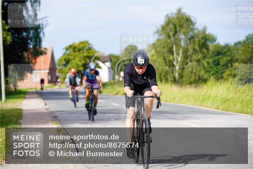 31.08.2025 - Elbe Triathlon Hamburg Michael Burmester http://msf.ph/oto/8675674 31.08.2025 10:21:09 Radfahren 771, 892, 902 meine-sportfotos.de