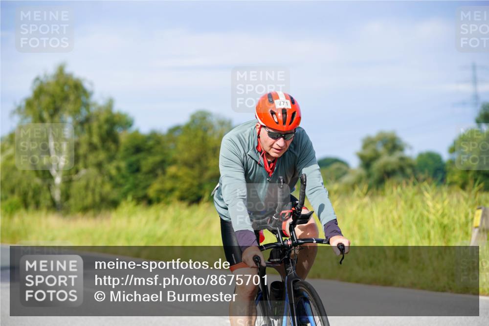 31.08.2025 - Elbe Triathlon Hamburg Michael Burmester http://msf.ph/oto/8675701 31.08.2025 10:21:12 Radfahren 771, 892, 902, 1036 meine-sportfotos.de