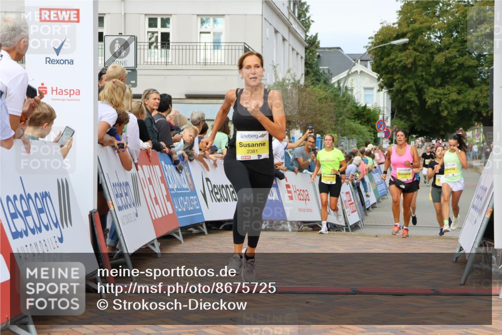 31.08.2025 - 21. Blankeneser Heldenlauf Strokosch-Dieckow http://msf.ph/oto/8675725 31.08.2025 10:28:59 Ziel 2060, 2718, 2719, 2246, 2035, 2457, 2212, 2143, 2387, 2230, 2381 meine-sportfotos.de