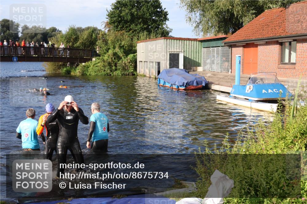 31.08.2025 - Elbe Triathlon Hamburg Luisa Fischer http://msf.ph/oto/8675734 31.08.2025 09:00:17 Schwimmen 456, 490 meine-sportfotos.de