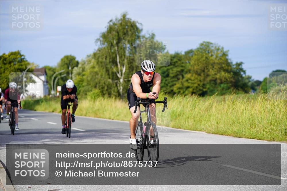 31.08.2025 - Elbe Triathlon Hamburg Michael Burmester http://msf.ph/oto/8675737 31.08.2025 10:21:22 Radfahren 687, 744, 790, 822, 1034, 1036 meine-sportfotos.de