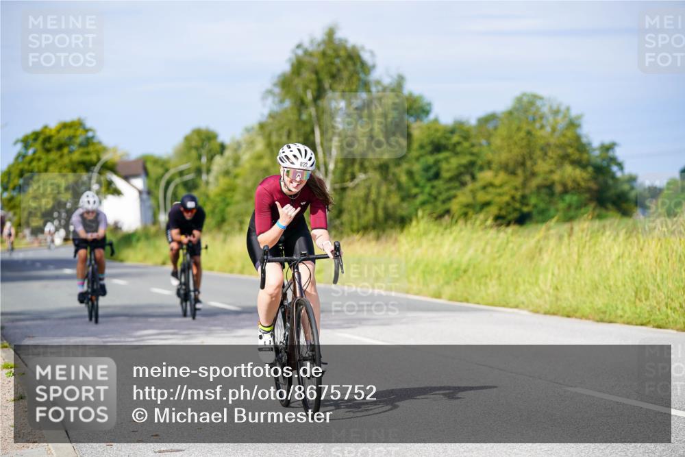 31.08.2025 - Elbe Triathlon Hamburg Michael Burmester http://msf.ph/oto/8675752 31.08.2025 10:21:24 Radfahren 687, 744, 790, 822, 1034 meine-sportfotos.de