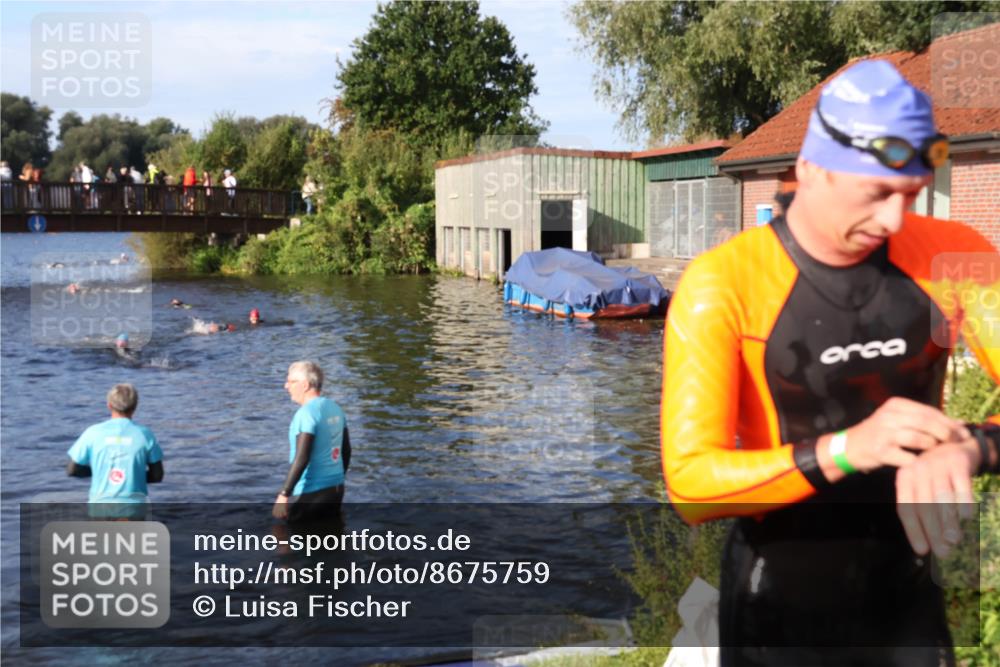 31.08.2025 - Elbe Triathlon Hamburg Luisa Fischer http://msf.ph/oto/8675759 31.08.2025 09:00:22 Schwimmen 456, 490 meine-sportfotos.de