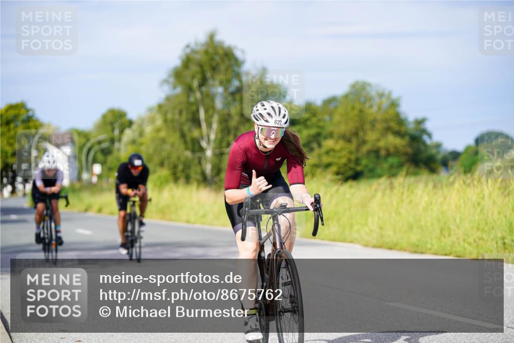 31.08.2025 - Elbe Triathlon Hamburg Michael Burmester http://msf.ph/oto/8675762 31.08.2025 10:21:25 Radfahren 687, 744, 790, 822, 1034 meine-sportfotos.de