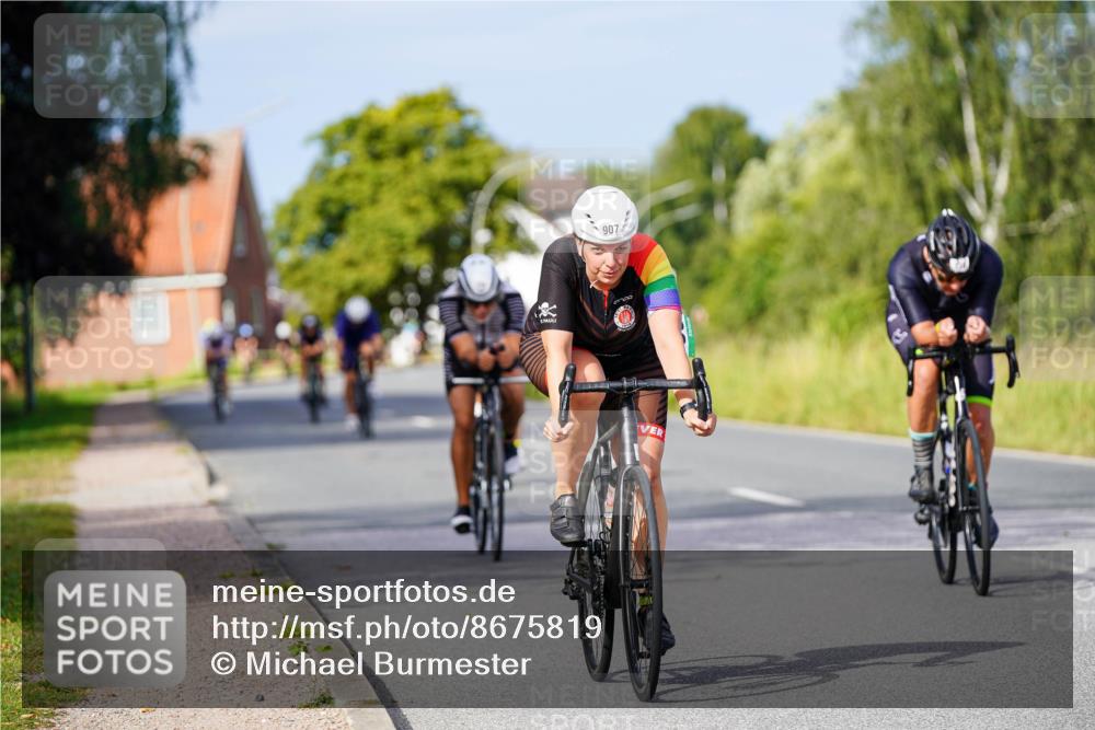 31.08.2025 - Elbe Triathlon Hamburg Michael Burmester http://msf.ph/oto/8675819 31.08.2025 10:21:40 Radfahren 736, 764, 766, 788, 895, 900, 907, 933, 986 meine-sportfotos.de