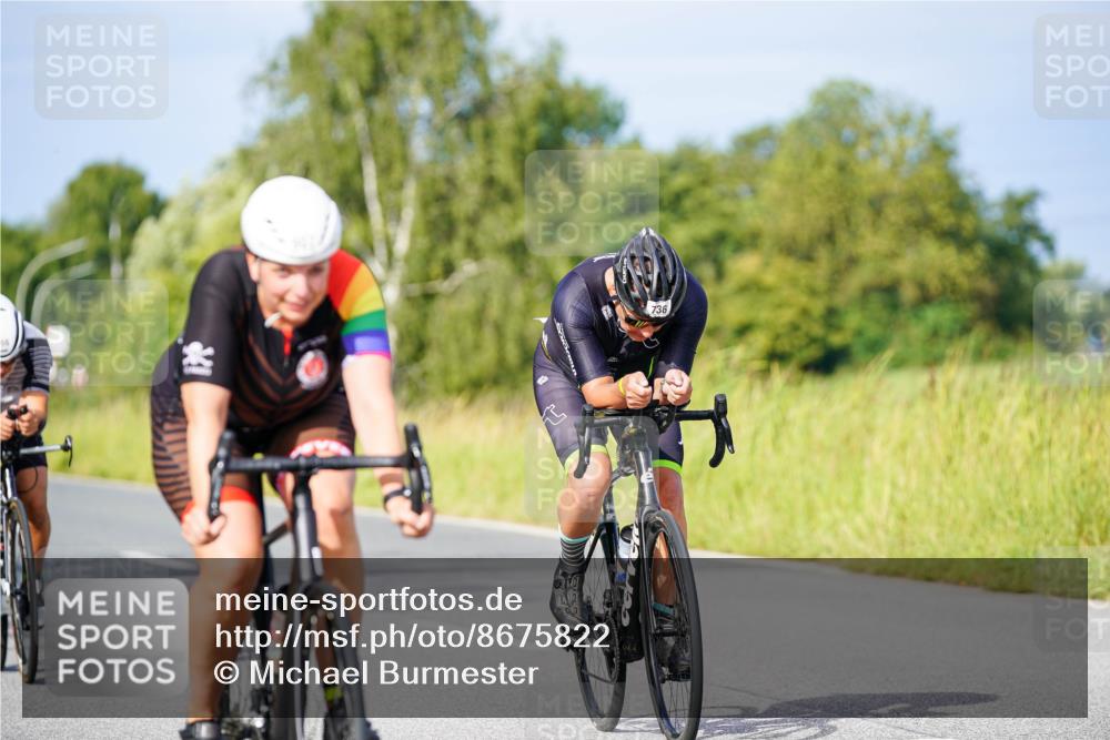 31.08.2025 - Elbe Triathlon Hamburg Michael Burmester http://msf.ph/oto/8675822 31.08.2025 10:21:40 Radfahren 736, 764, 766, 788, 895, 900, 907, 933, 986 meine-sportfotos.de
