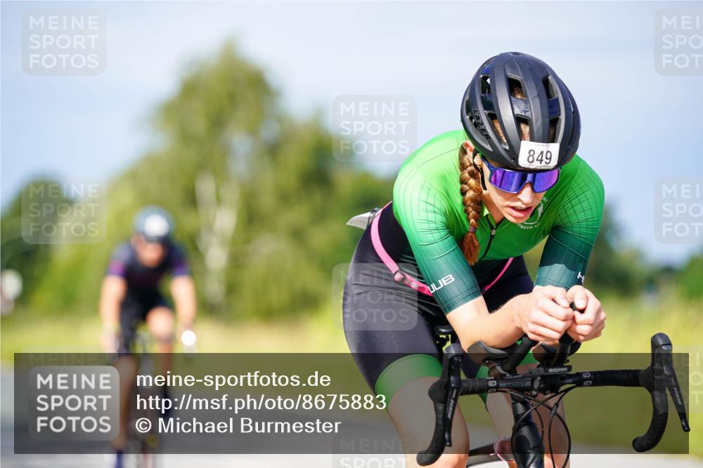 31.08.2025 - Elbe Triathlon Hamburg Michael Burmester http://msf.ph/oto/8675883 31.08.2025 10:21:54 Radfahren 654, 769, 796, 810, 814, 844, 849, 953, 1001, 1024, 1030 meine-sportfotos.de