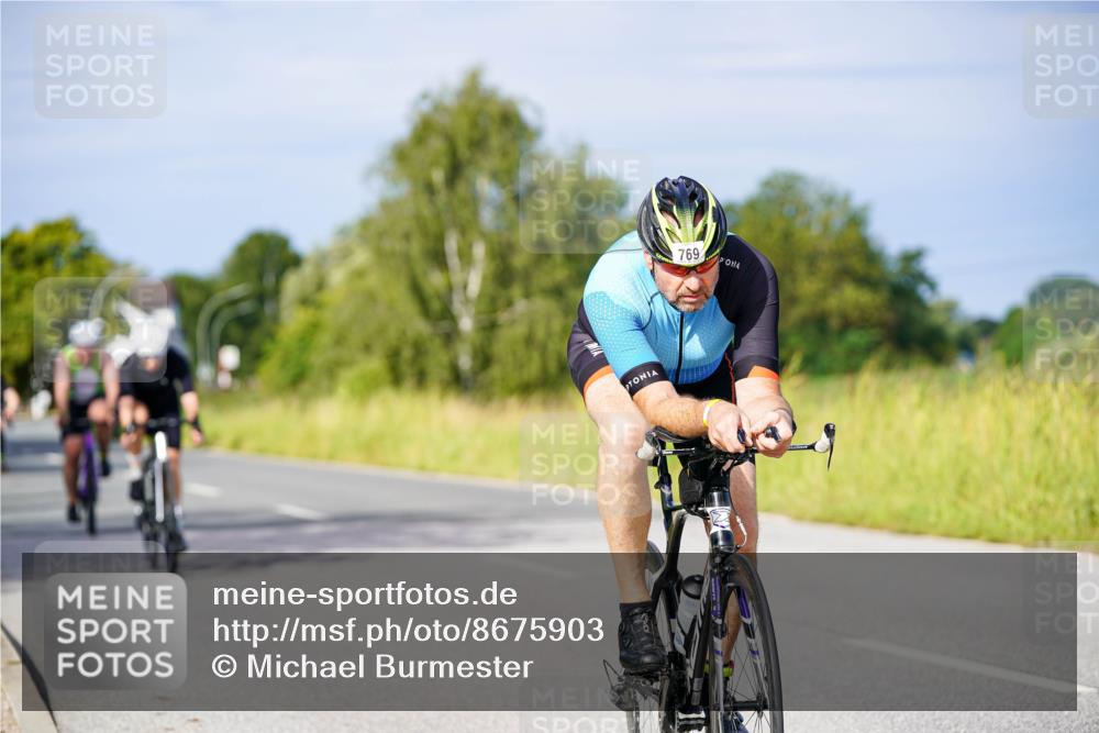 31.08.2025 - Elbe Triathlon Hamburg Michael Burmester http://msf.ph/oto/8675903 31.08.2025 10:21:58 Radfahren 654, 769, 796, 810, 814, 842, 844, 953, 1030, 1042, 1101 meine-sportfotos.de