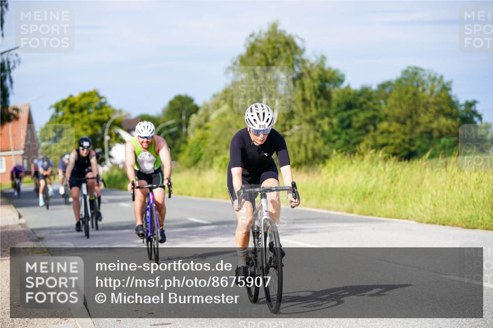 31.08.2025 - Elbe Triathlon Hamburg Michael Burmester http://msf.ph/oto/8675907 31.08.2025 10:21:59 Radfahren 654, 769, 796, 810, 814, 842, 844, 1030, 1042, 1101 meine-sportfotos.de