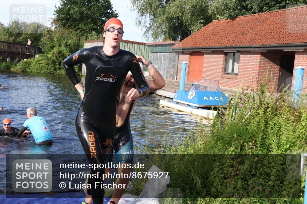 31.08.2025 - Elbe Triathlon Hamburg Luisa Fischer http://msf.ph/oto/8675927 31.08.2025 09:01:54 Schwimmen 421, 434, 444, 507, 519 meine-sportfotos.de