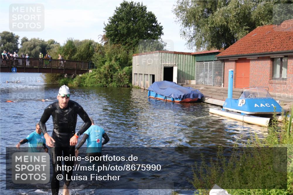 31.08.2025 - Elbe Triathlon Hamburg Luisa Fischer http://msf.ph/oto/8675990 31.08.2025 09:02:32 Schwimmen 600 meine-sportfotos.de