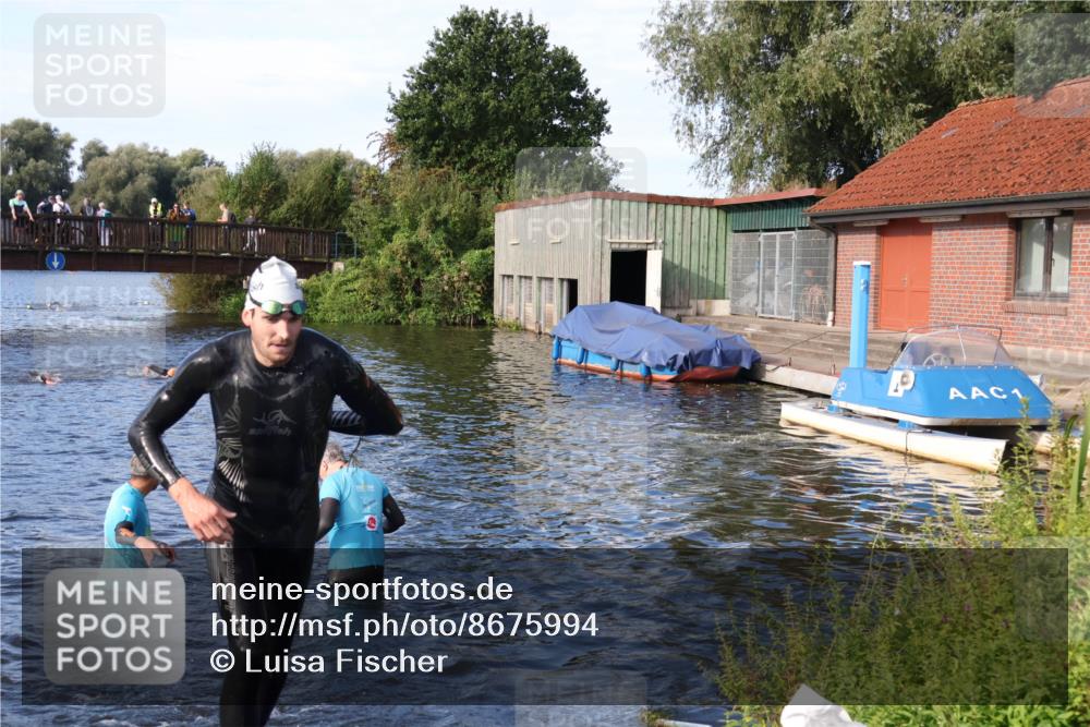 31.08.2025 - Elbe Triathlon Hamburg Luisa Fischer http://msf.ph/oto/8675994 31.08.2025 09:02:33 Schwimmen 600 meine-sportfotos.de