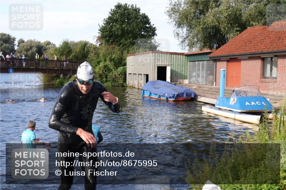 31.08.2025 - Elbe Triathlon Hamburg Luisa Fischer http://msf.ph/oto/8675995 31.08.2025 09:02:33 Schwimmen 600 meine-sportfotos.de