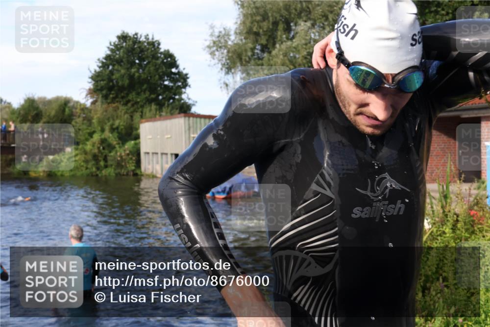 31.08.2025 - Elbe Triathlon Hamburg Luisa Fischer http://msf.ph/oto/8676000 31.08.2025 09:02:34 Schwimmen 600 meine-sportfotos.de