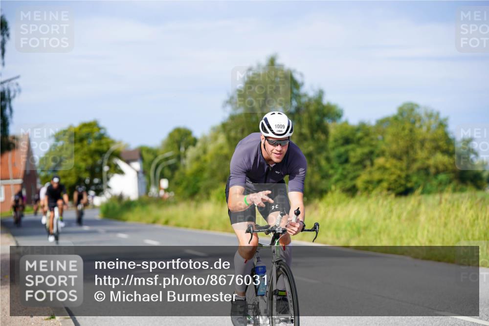 31.08.2025 - Elbe Triathlon Hamburg Michael Burmester http://msf.ph/oto/8676031 31.08.2025 10:22:25 Radfahren 832, 899, 983, 1009, 1051, 1052, 1085 meine-sportfotos.de