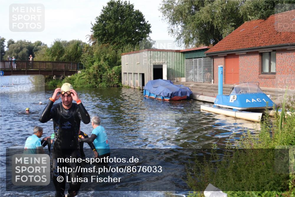 31.08.2025 - Elbe Triathlon Hamburg Luisa Fischer http://msf.ph/oto/8676033 31.08.2025 09:03:32 Schwimmen 394, 582, 619 meine-sportfotos.de
