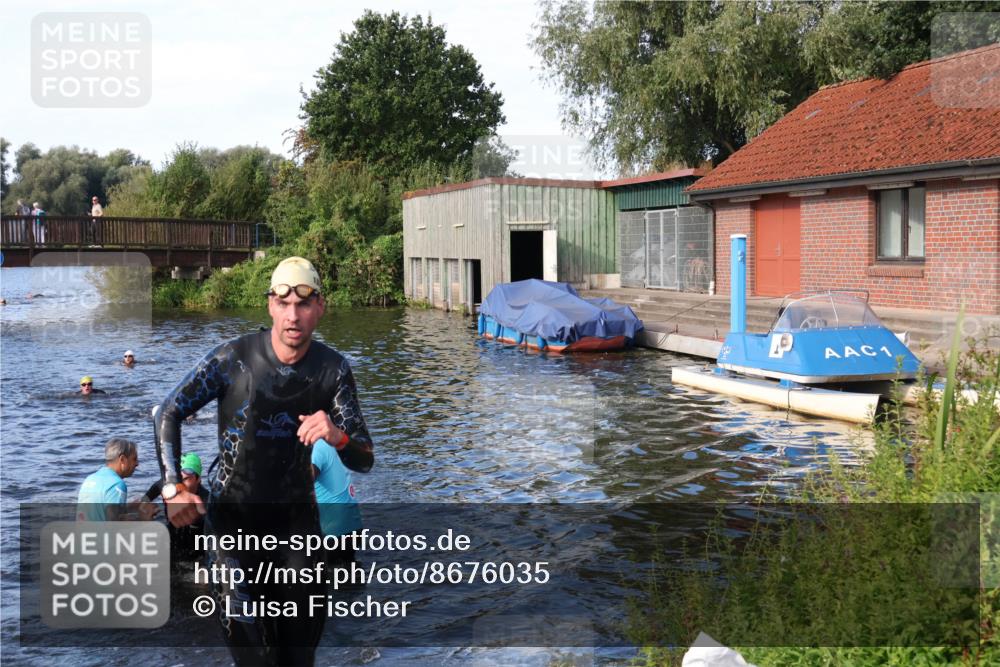 31.08.2025 - Elbe Triathlon Hamburg Luisa Fischer http://msf.ph/oto/8676035 31.08.2025 09:03:32 Schwimmen 394, 582, 619 meine-sportfotos.de