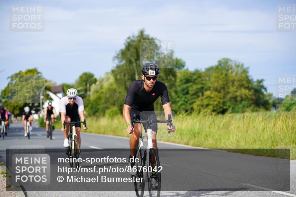 31.08.2025 - Elbe Triathlon Hamburg Michael Burmester http://msf.ph/oto/8676042 31.08.2025 10:22:28 Radfahren 612, 832, 899, 983, 1009, 1051, 1052 meine-sportfotos.de