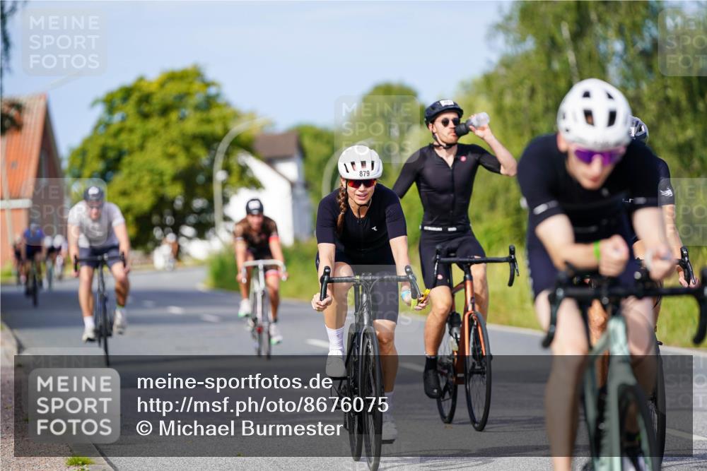 31.08.2025 - Elbe Triathlon Hamburg Michael Burmester http://msf.ph/oto/8676075 31.08.2025 10:22:37 Radfahren 400, 879, 939, 950, 984, 998, 1070 meine-sportfotos.de