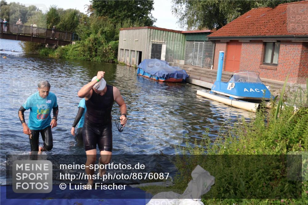 31.08.2025 - Elbe Triathlon Hamburg Luisa Fischer http://msf.ph/oto/8676087 31.08.2025 09:04:01 Schwimmen 528 meine-sportfotos.de