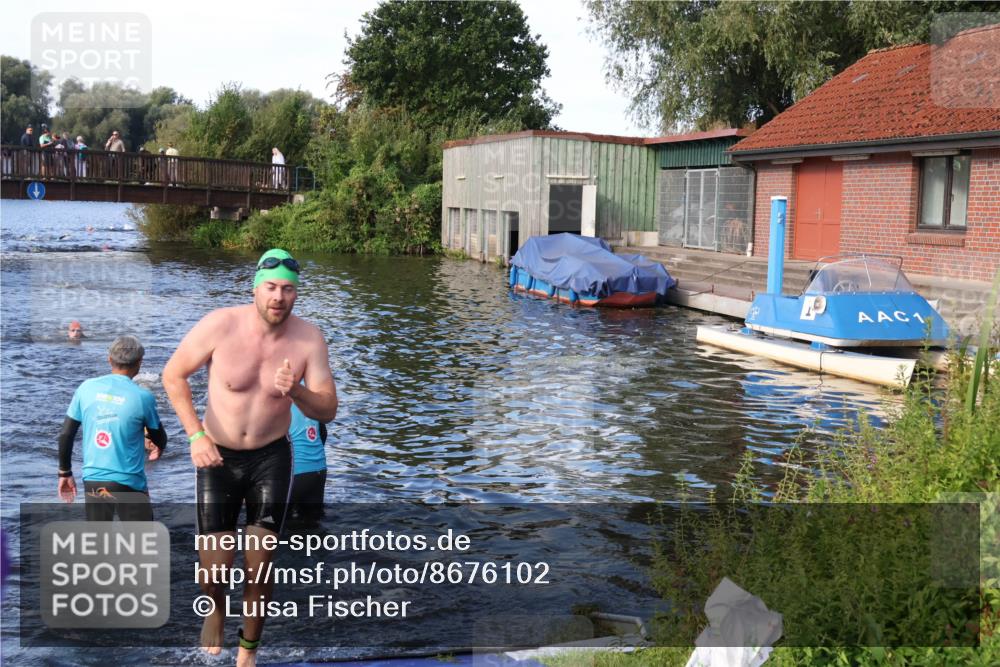 31.08.2025 - Elbe Triathlon Hamburg Luisa Fischer http://msf.ph/oto/8676102 31.08.2025 09:04:48 Schwimmen 515, 527, 630 meine-sportfotos.de