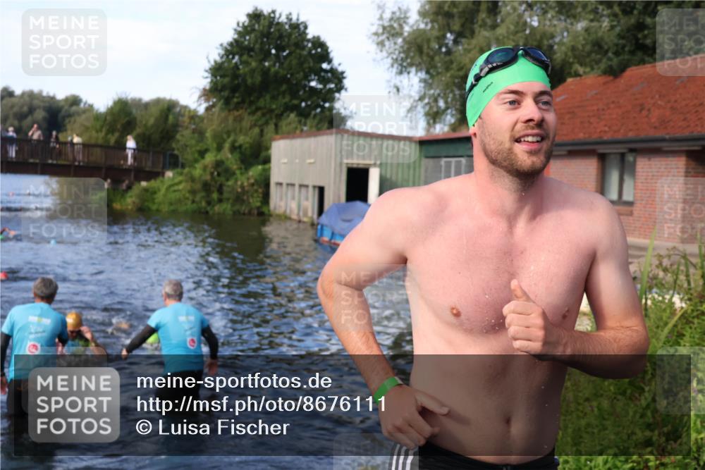 31.08.2025 - Elbe Triathlon Hamburg Luisa Fischer http://msf.ph/oto/8676111 31.08.2025 09:04:50 Schwimmen 515, 527, 630 meine-sportfotos.de
