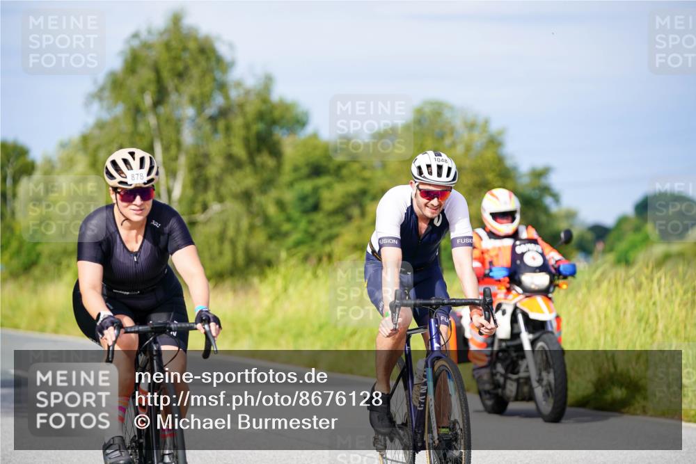 31.08.2025 - Elbe Triathlon Hamburg Michael Burmester http://msf.ph/oto/8676128 31.08.2025 10:22:50 Radfahren 805, 871, 878, 963, 1007, 1048 meine-sportfotos.de