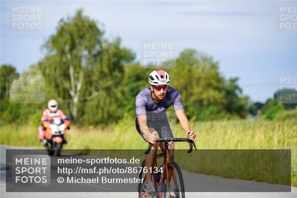31.08.2025 - Elbe Triathlon Hamburg Michael Burmester http://msf.ph/oto/8676134 31.08.2025 10:22:53 Radfahren 747, 805, 871, 878, 942, 963, 971, 978, 1007, 1048, 1063, 1067 meine-sportfotos.de
