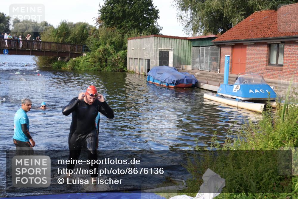 31.08.2025 - Elbe Triathlon Hamburg Luisa Fischer http://msf.ph/oto/8676136 31.08.2025 09:05:07 Schwimmen 504 meine-sportfotos.de