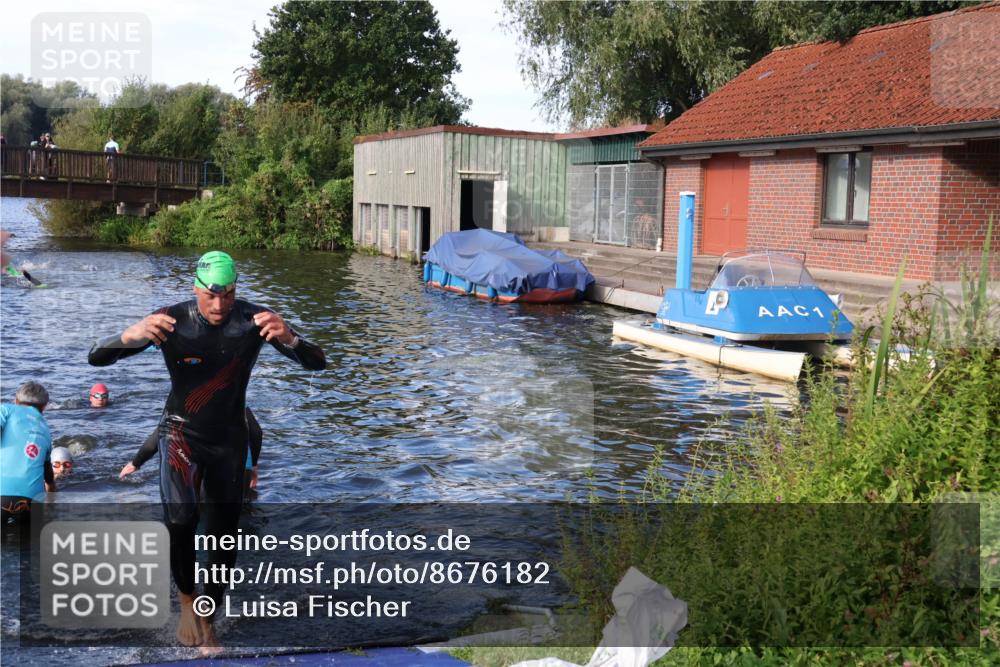 31.08.2025 - Elbe Triathlon Hamburg Luisa Fischer http://msf.ph/oto/8676182 31.08.2025 09:05:45 Schwimmen 420, 547, 596 meine-sportfotos.de