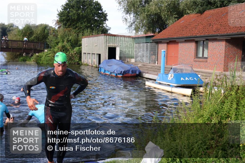 31.08.2025 - Elbe Triathlon Hamburg Luisa Fischer http://msf.ph/oto/8676186 31.08.2025 09:05:46 Schwimmen 420, 547, 596 meine-sportfotos.de