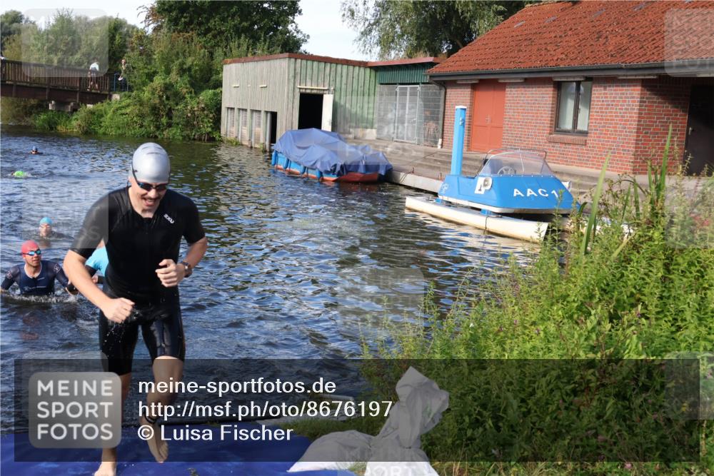 31.08.2025 - Elbe Triathlon Hamburg Luisa Fischer http://msf.ph/oto/8676197 31.08.2025 09:05:50 Schwimmen 420, 463, 547 meine-sportfotos.de