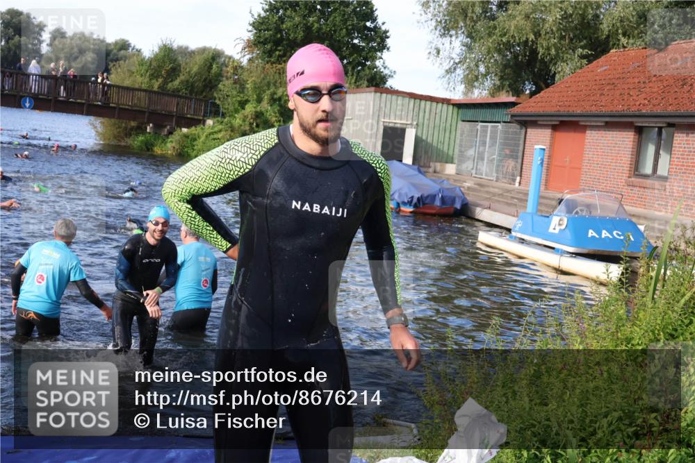 31.08.2025 - Elbe Triathlon Hamburg Luisa Fischer http://msf.ph/oto/8676214 31.08.2025 09:05:59 Schwimmen 447, 463, 517 meine-sportfotos.de