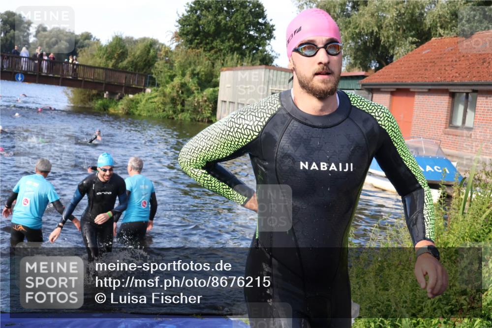 31.08.2025 - Elbe Triathlon Hamburg Luisa Fischer http://msf.ph/oto/8676215 31.08.2025 09:05:59 Schwimmen 447, 463, 517 meine-sportfotos.de
