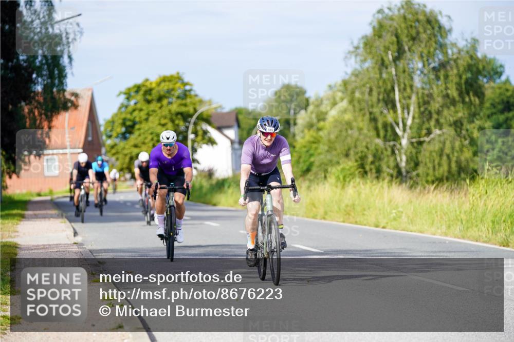 31.08.2025 - Elbe Triathlon Hamburg Michael Burmester http://msf.ph/oto/8676223 31.08.2025 10:23:14 Radfahren 922, 965, 989, 1016, 1056, 1077, 1086, 1107 meine-sportfotos.de