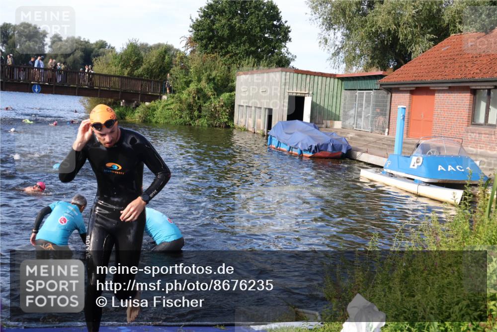 31.08.2025 - Elbe Triathlon Hamburg Luisa Fischer http://msf.ph/oto/8676235 31.08.2025 09:06:07 Schwimmen 410, 447, 645 meine-sportfotos.de