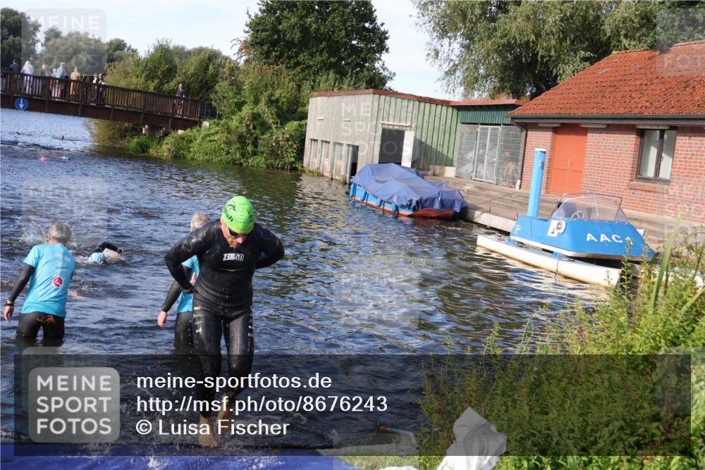 31.08.2025 - Elbe Triathlon Hamburg Luisa Fischer http://msf.ph/oto/8676243 31.08.2025 09:06:11 Schwimmen 410, 447, 598, 645 meine-sportfotos.de