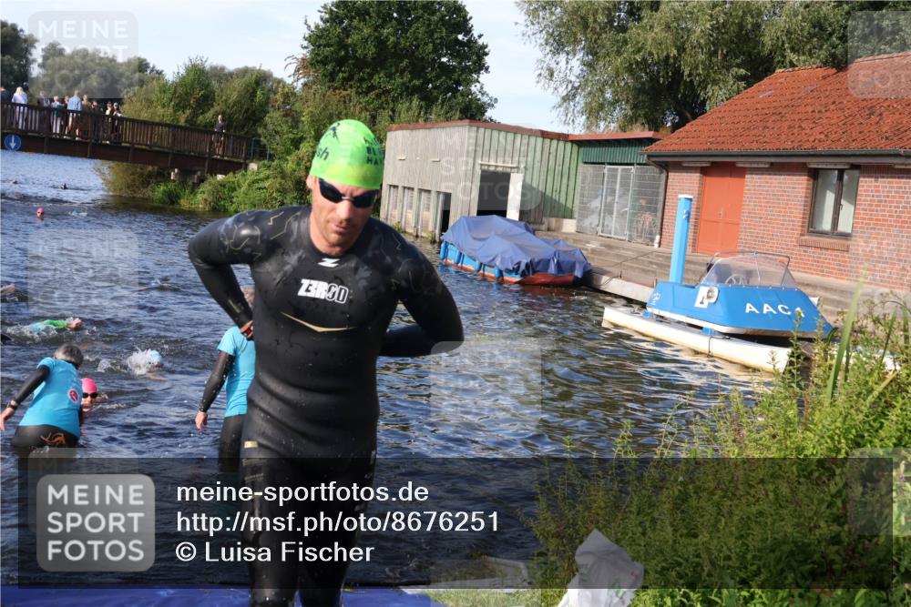 31.08.2025 - Elbe Triathlon Hamburg Luisa Fischer http://msf.ph/oto/8676251 31.08.2025 09:06:12 Schwimmen 410, 598, 645 meine-sportfotos.de