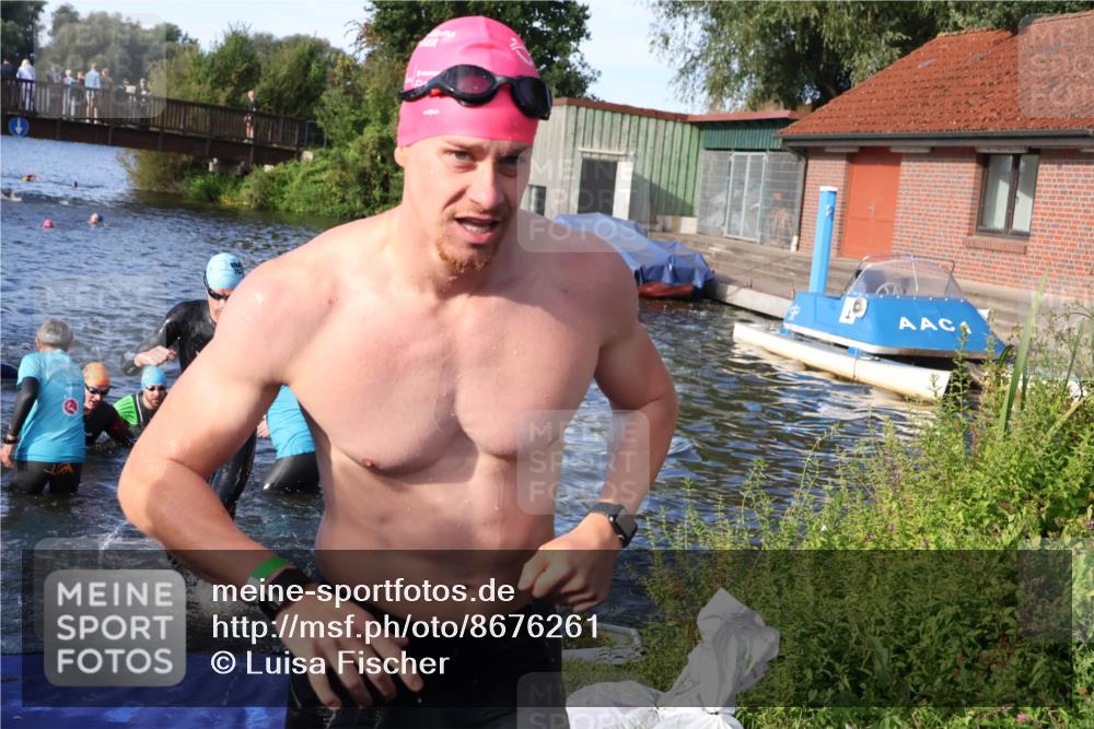 31.08.2025 - Elbe Triathlon Hamburg Luisa Fischer http://msf.ph/oto/8676261 31.08.2025 09:06:19 Schwimmen 410, 416, 524, 530, 598 meine-sportfotos.de