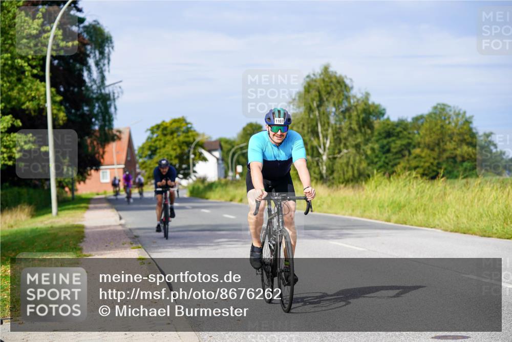 31.08.2025 - Elbe Triathlon Hamburg Michael Burmester http://msf.ph/oto/8676262 31.08.2025 10:23:20 Radfahren 922, 1016, 1056, 1086, 1088, 1107 meine-sportfotos.de